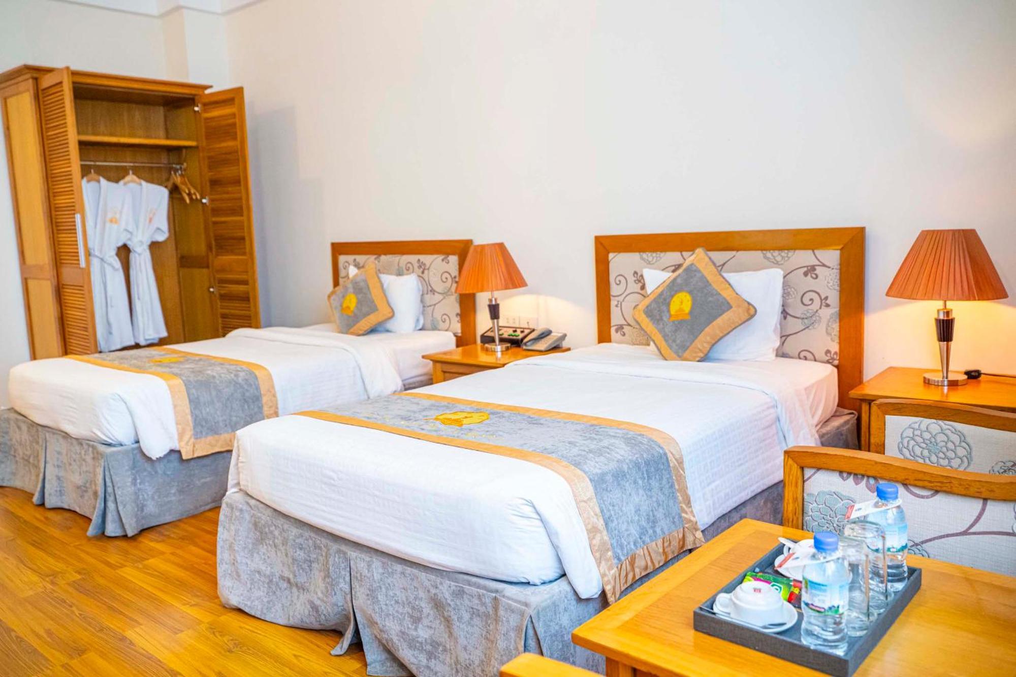 Hoang Son Peace Hotel Ninh Binh Exterior photo