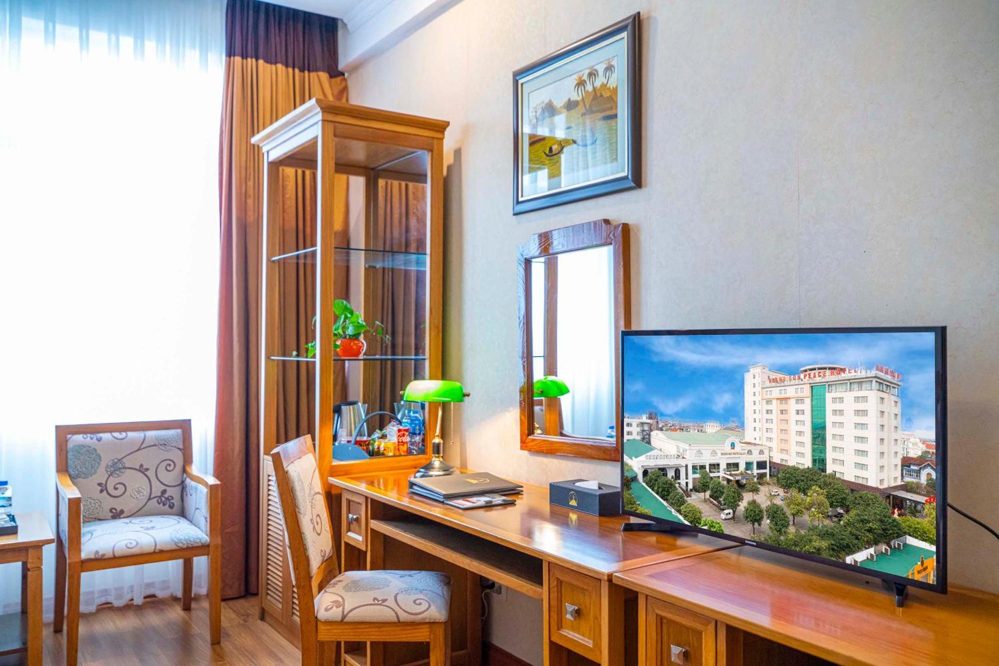 Hoang Son Peace Hotel Ninh Binh Exterior photo