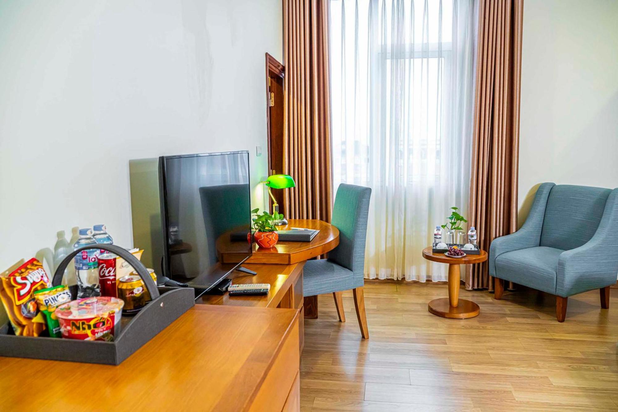Hoang Son Peace Hotel Ninh Binh Exterior photo