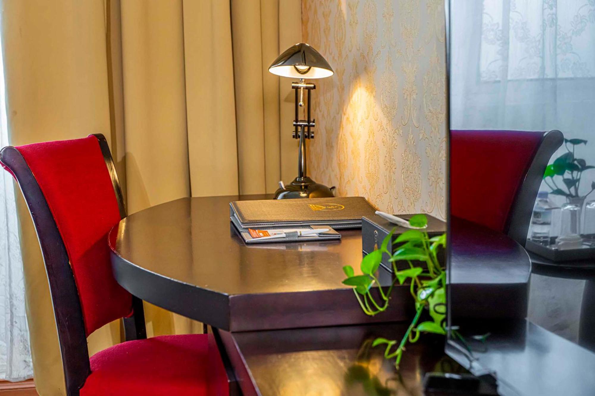 Hoang Son Peace Hotel Ninh Binh Exterior photo